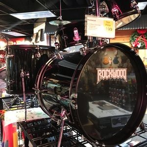 Meet your Posher, Warren